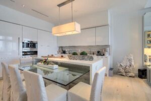 Miami Elegance Heights Penthouse with City Views from VILLAWAY®